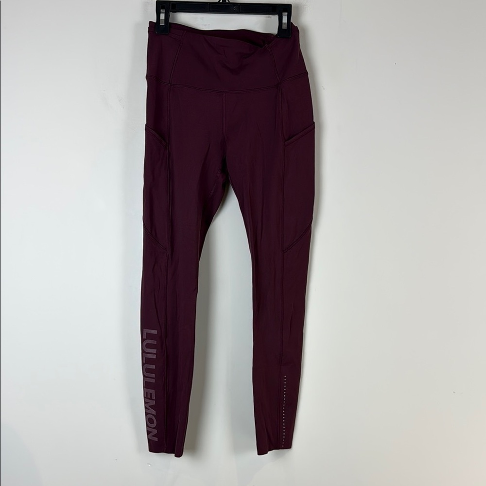 Lululemon Fast Free High Rise Tight 24” Logo Reflective Size 4 Cassis